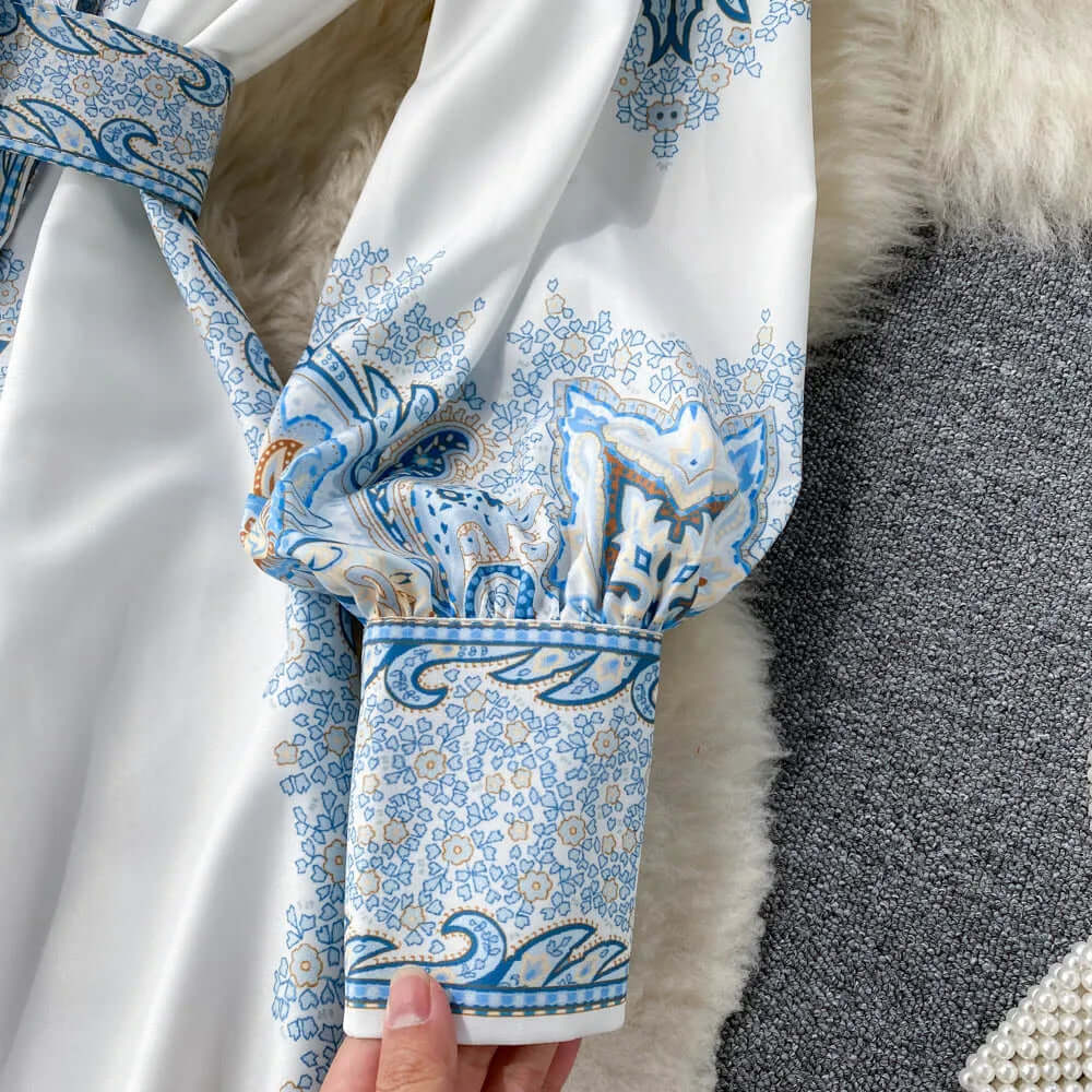 Brunhilde | A-lijn jurk met bloemenprint en ceintuur