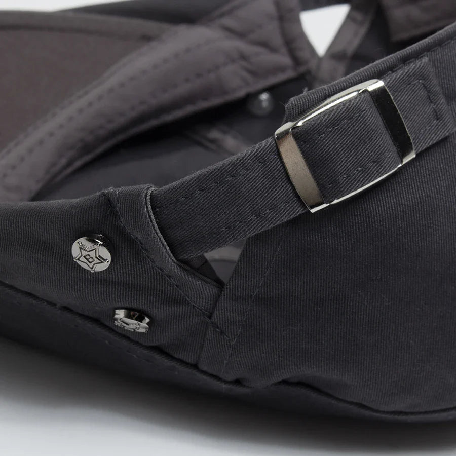 Vintage pet met knoopdesign