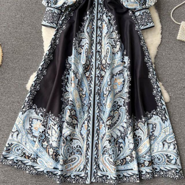 Brunhilde | A-lijn jurk met bloemenprint en ceintuur