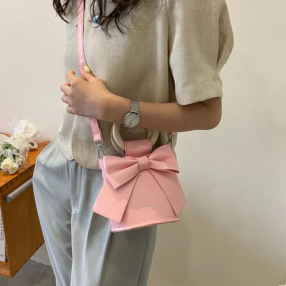 Vivara | Verfijnde look strik handtas