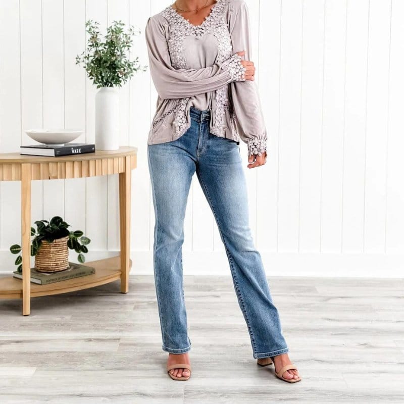 Solvra | High-Rise Shaping Jeans