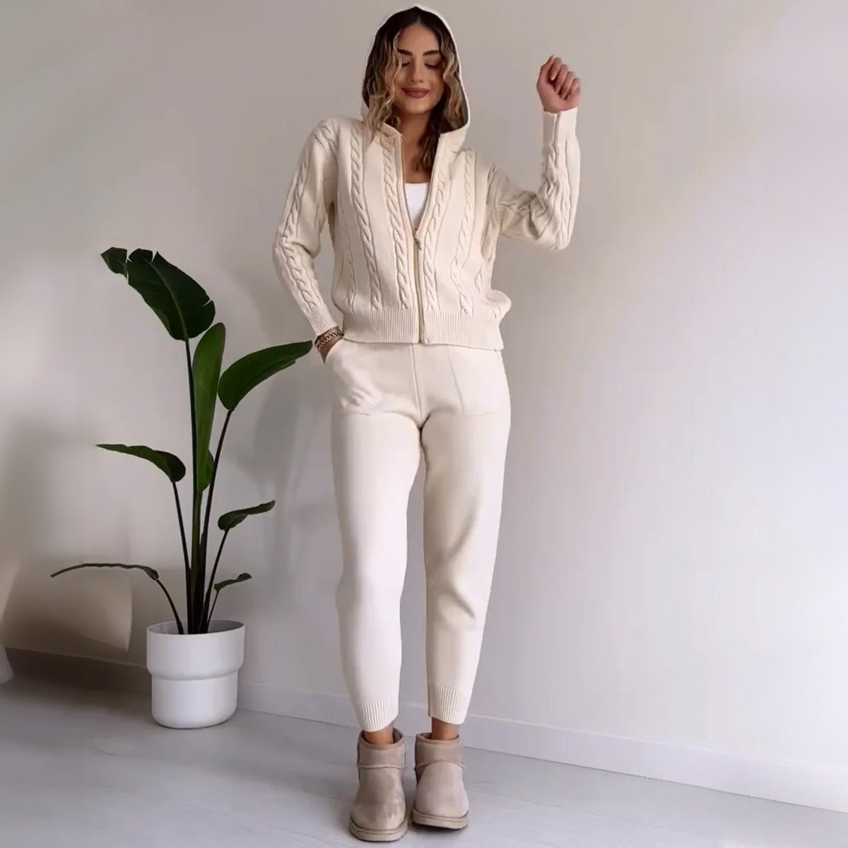 Selvia | Relaxte gebreide hoodie en loungebroek set