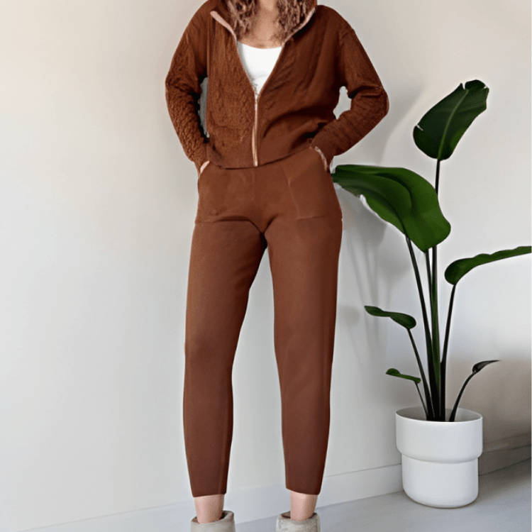 Selvia | Relaxte gebreide hoodie en loungebroek set