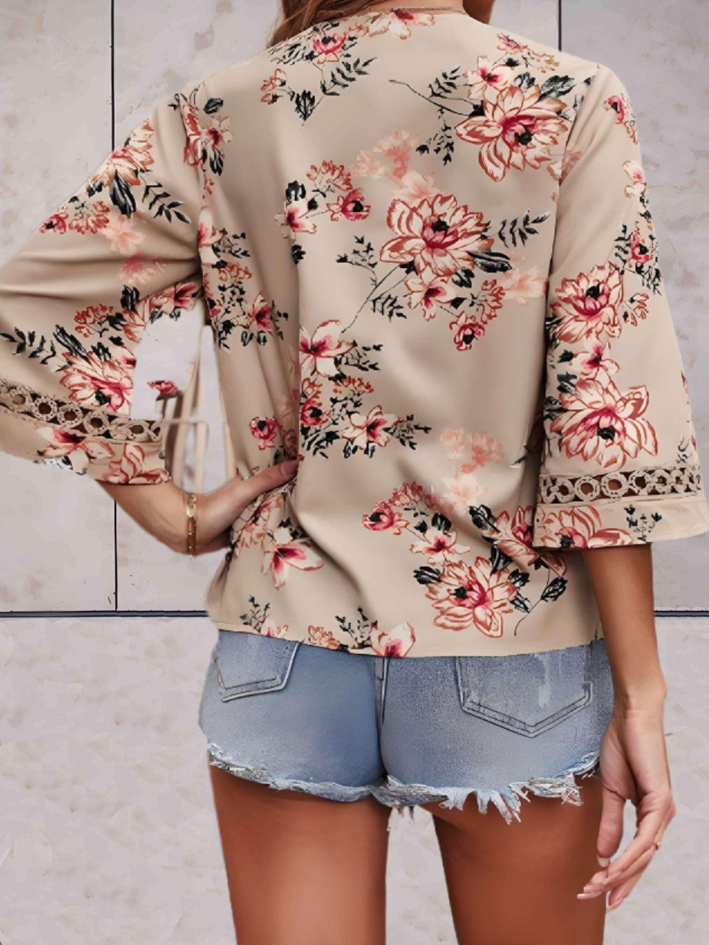 Noelle | Blouse met V-hals en zachte bloemenprint