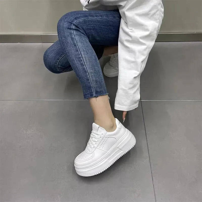 Zephanie | Minimalistische chunky sneakers